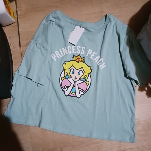 Other - Nintendo Super Mario Princess Peach T-Shirt